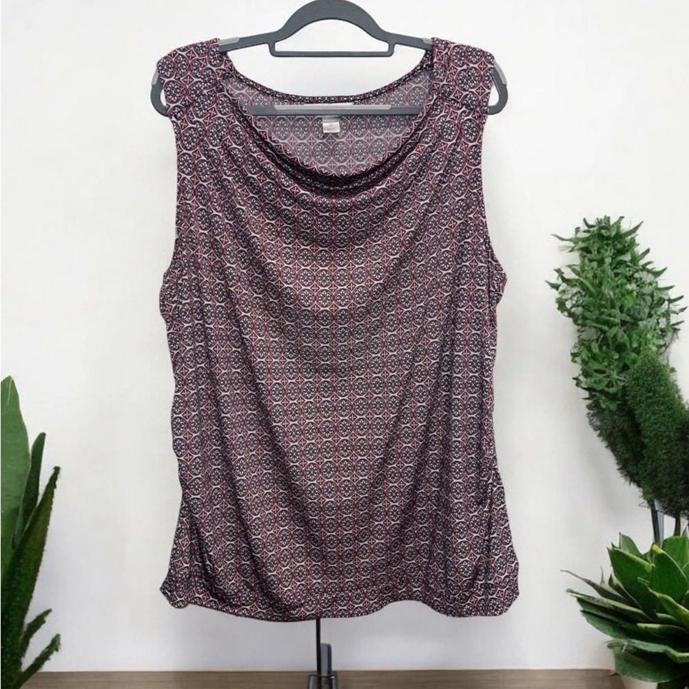 CJ Banks Women’s Plus Size 2X Sleeveless Blouse Top Cowl Neck Stretch Geometric